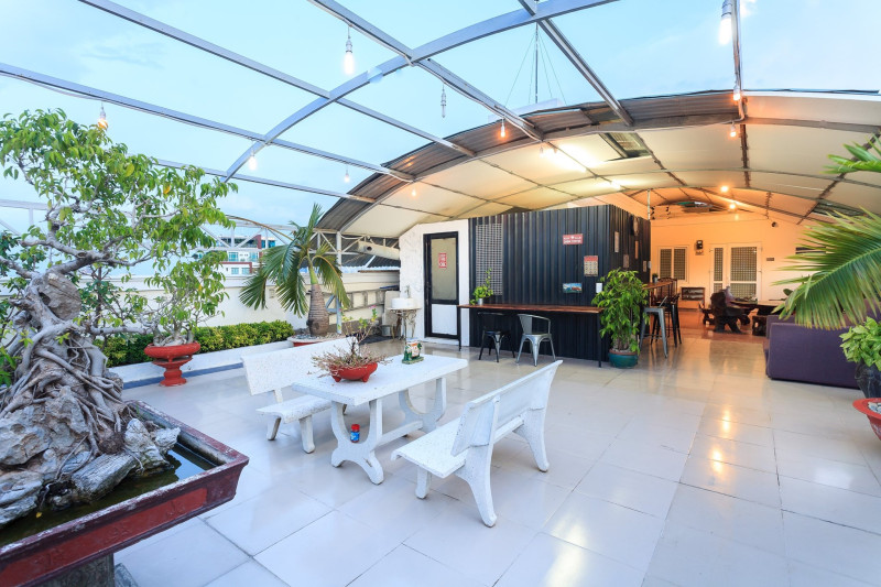 A Functional and Stylish Two-Bedroom Apartment