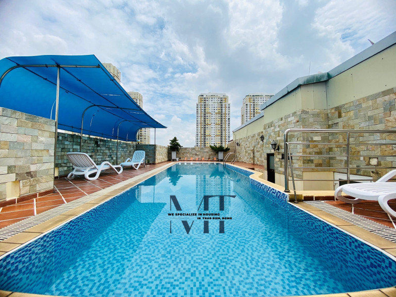 A Polished Two-Bedroom Apartment with Modern Appeal