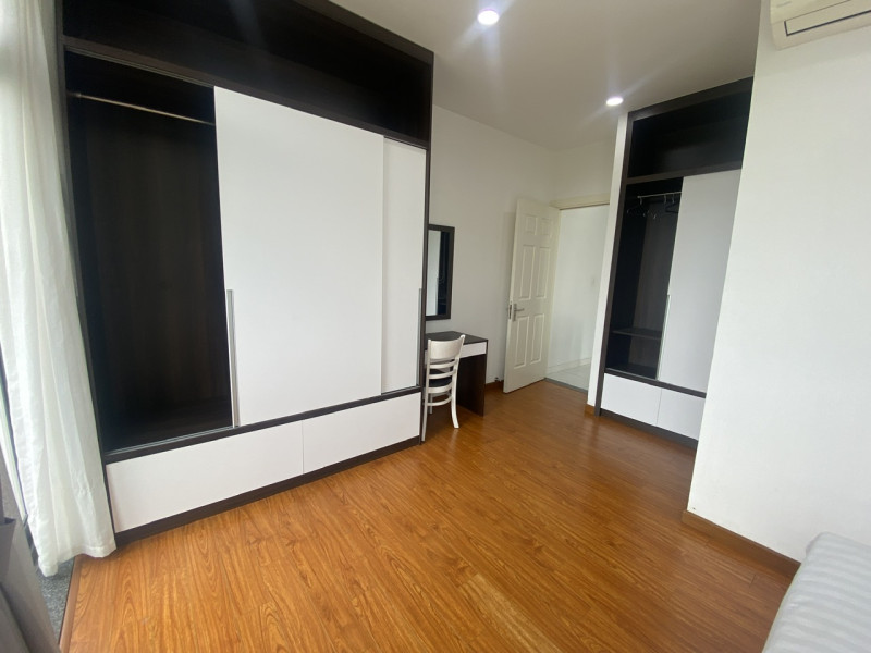 A Functional Two-Bedroom Apartment with Modern Comfort