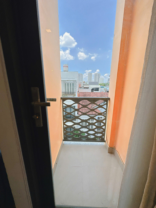 A Tasteful Two-Bedroom Residence with Modern Comfort