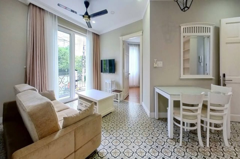 Two-Bedroom Apartment Featuring Harmonious Design Flow