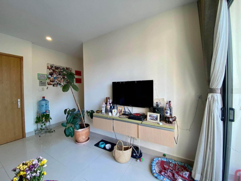 A Two-Bedroom Residence with Sophisticated Style