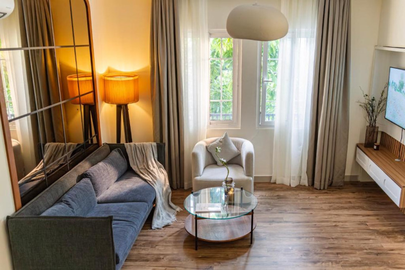 Two-Bedroom Apartment with Refined and Calm Energy