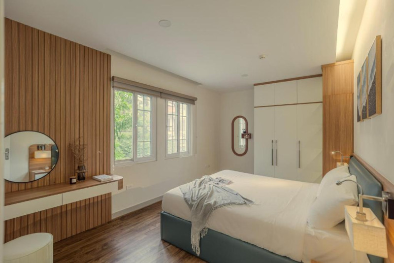 Two-Bedroom Apartment with Refined and Calm Energy