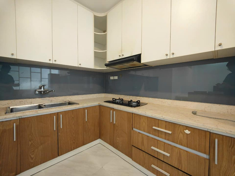 Two-Bedroom Residence with a Tranquil Atmosphere