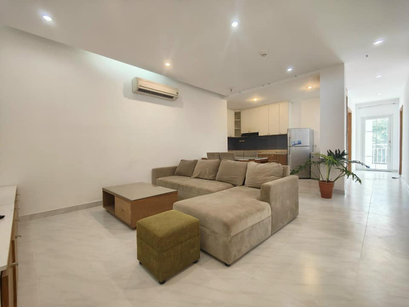 Two-Bedroom Residence with a Tranquil Atmosphere