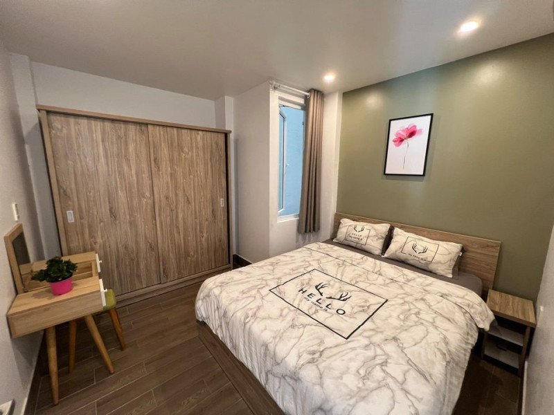 Two-Bedroom Home Designed for Refined Urban Life