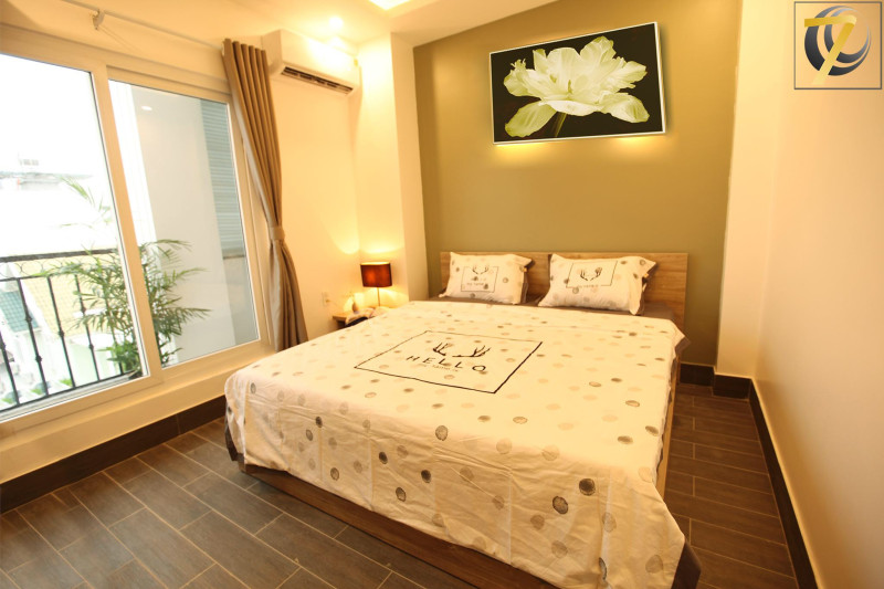 Two-Bedroom Home Designed for Refined Urban Life