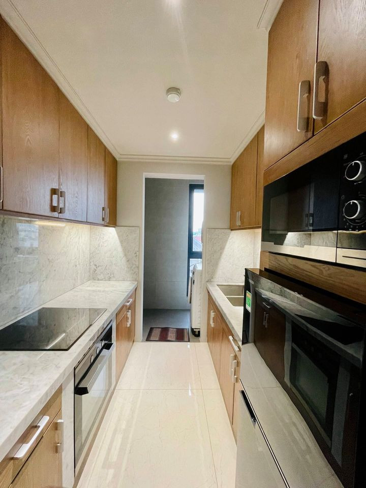 Penhouse -A Modern Two-Bedroom Apartment with Graceful Design