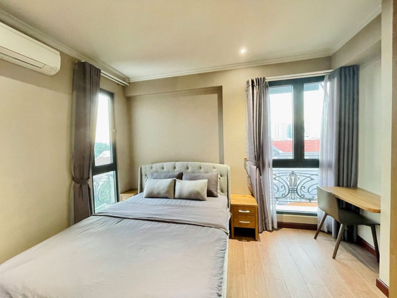 Penhouse -A Modern Two-Bedroom Apartment with Graceful Design