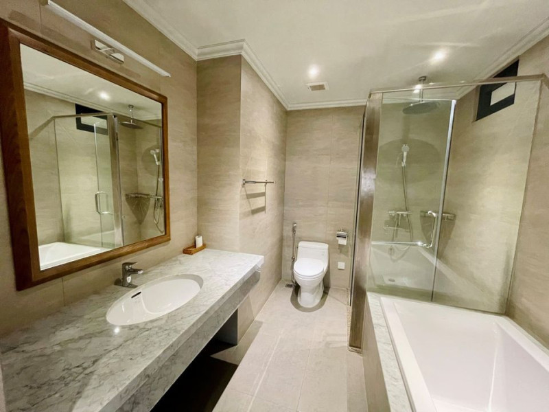 Penhouse -A Modern Two-Bedroom Apartment with Graceful Design