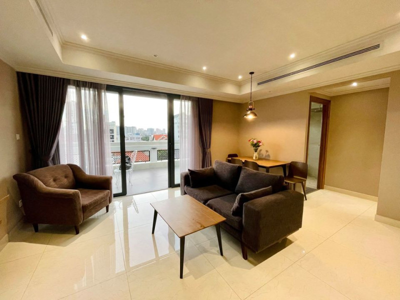 Penhouse -A Modern Two-Bedroom Apartment with Graceful Design