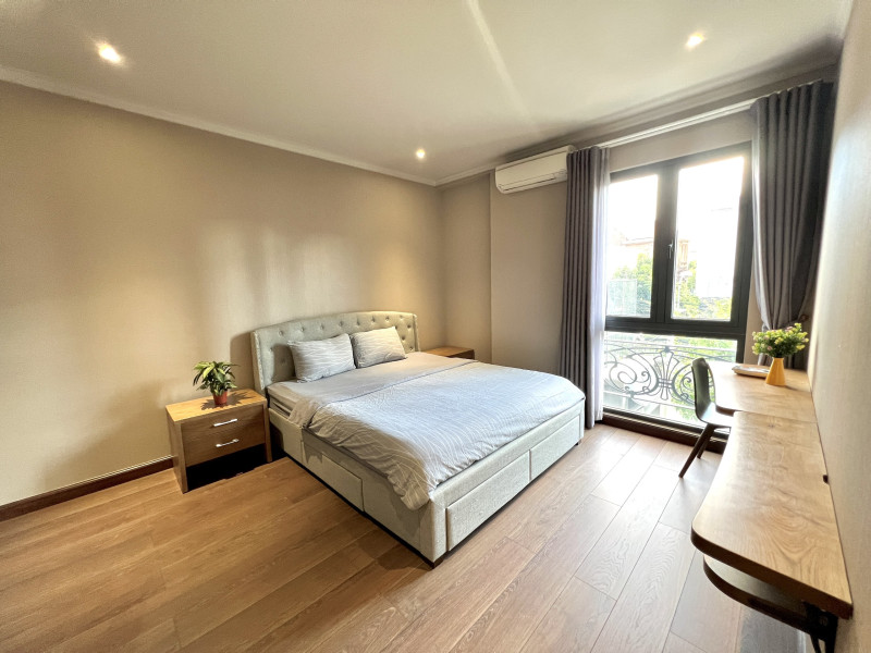 Penhouse -A Modern Two-Bedroom Apartment with Graceful Design