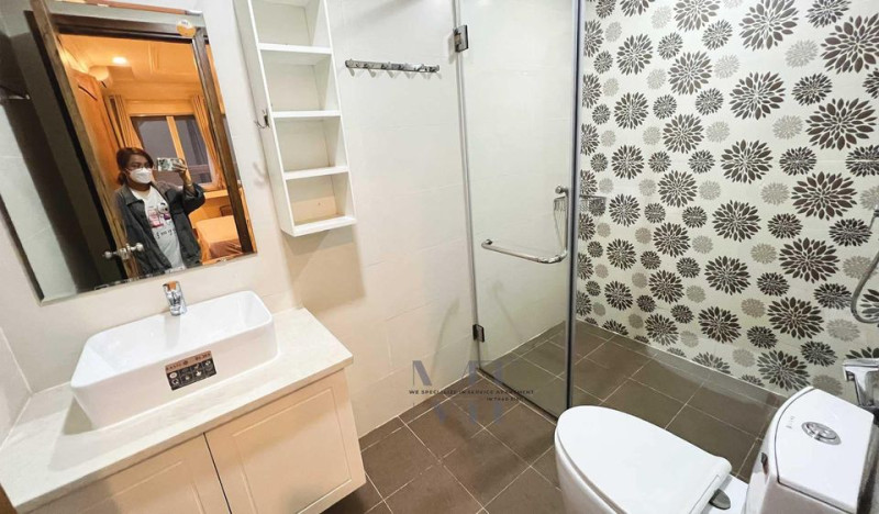 A Stylish Two-Bedroom Apartment in a Prime Area