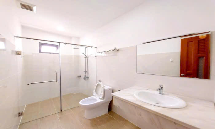 Small Two-Bedroom Residence with Well-Curated Interiors