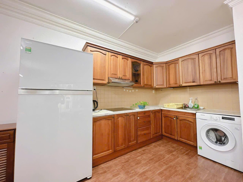 A Contemporary Two-Bedroom Apartment with Charm