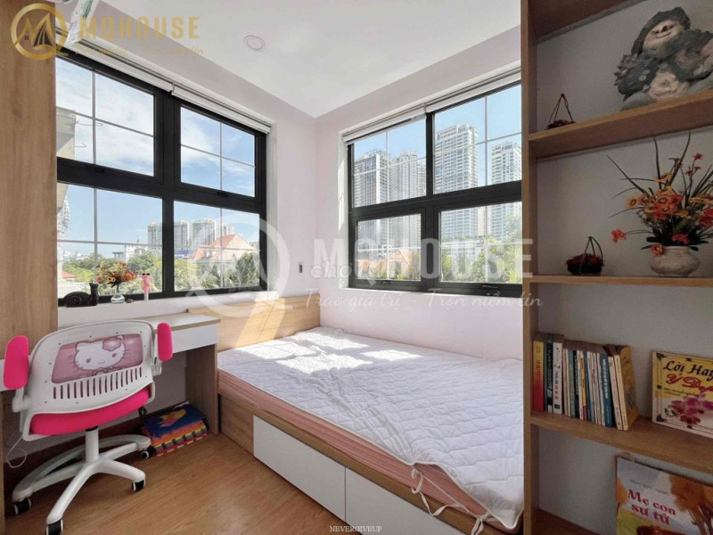 Elegant 3-Bedroom Apartment in Thao Dien