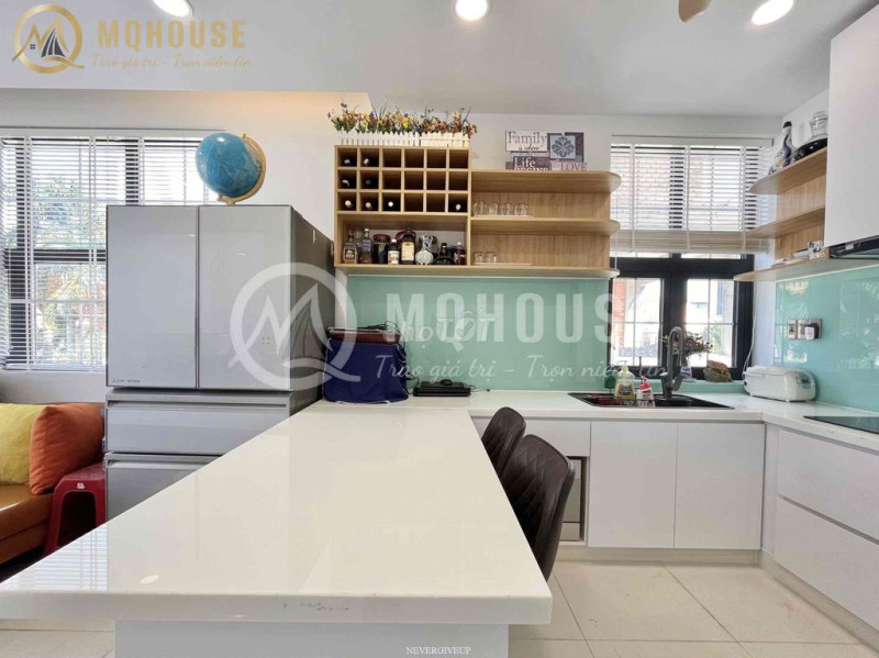 Elegant 3-Bedroom Apartment in Thao Dien