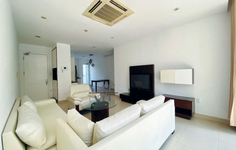 A Warm, Light-Filled 3-Bedroom Space