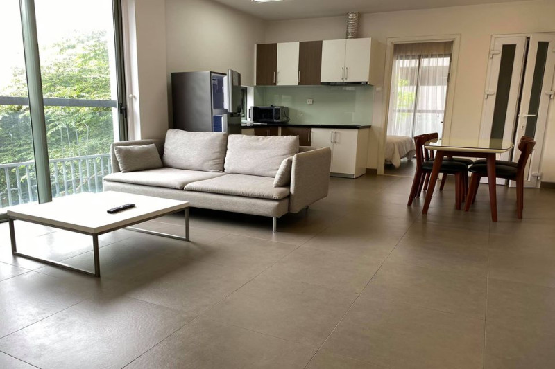 Elegant Urban Living – 3BR Apartment