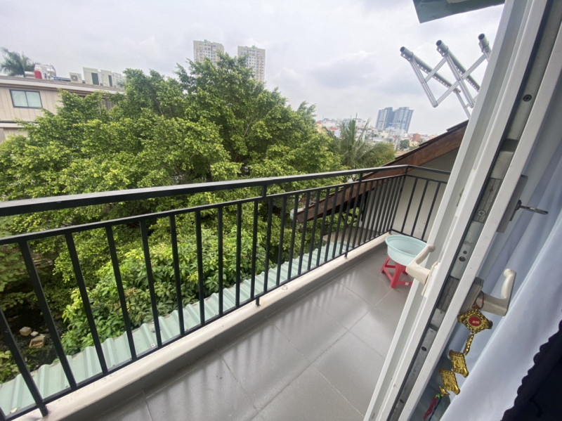 Penhouse -Chic 3BR Apartment in a Prime Thao Dien Location
