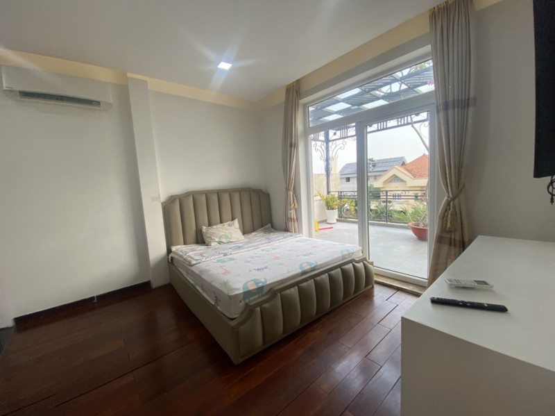 Penhouse -Chic 3BR Apartment in a Prime Thao Dien Location