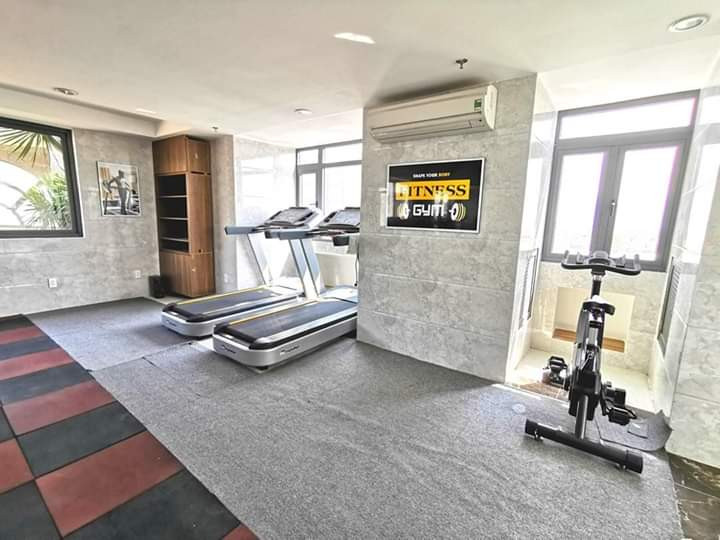 Refined 3-Bedroom Apartment with Natural Light