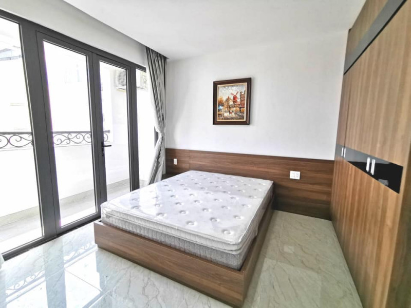 Refined 3-Bedroom Apartment with Natural Light