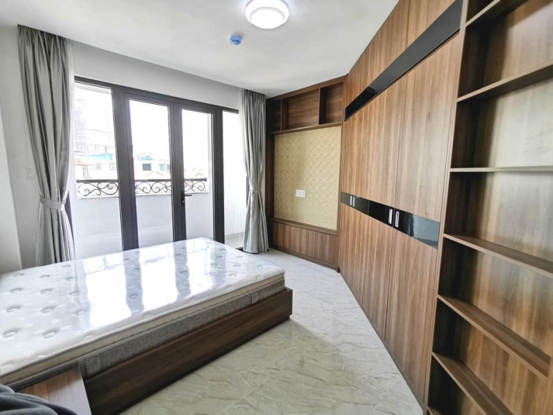 Refined 3-Bedroom Apartment with Natural Light