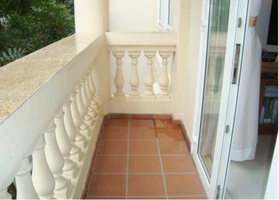 High-End 3BR Apartment with City Comfort