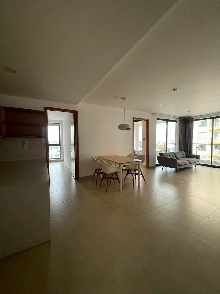 Premium 3BR Apartment with Open Living Space got Big Yard