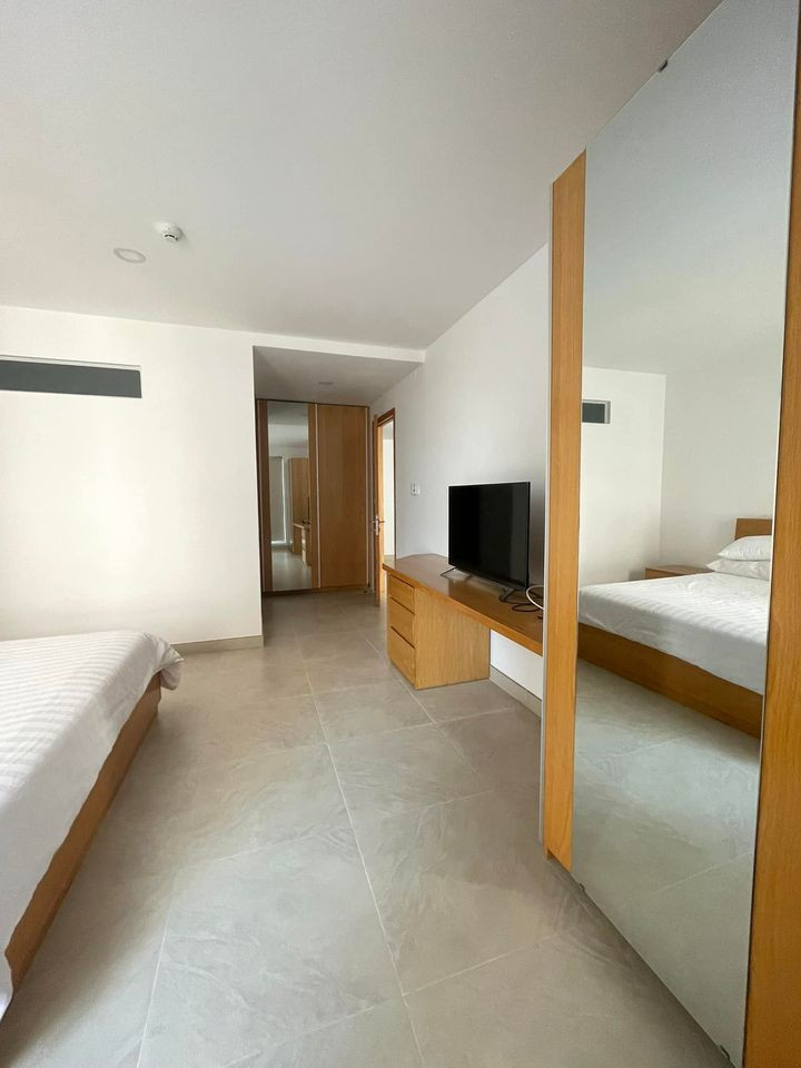 Premium 3BR Apartment with Open Living Space got Big Yard