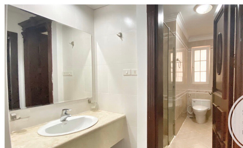 Sophisticated 3BR Apartment for Comfortable Living