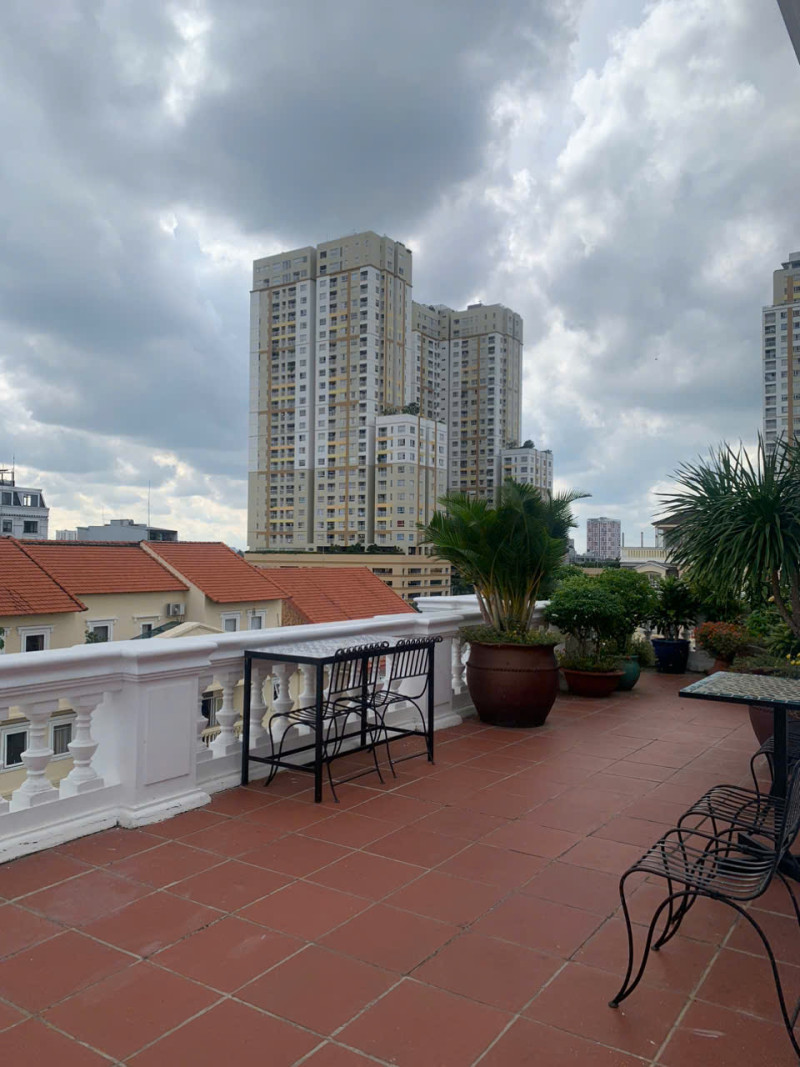 Sophisticated 3BR Apartment for Comfortable Living