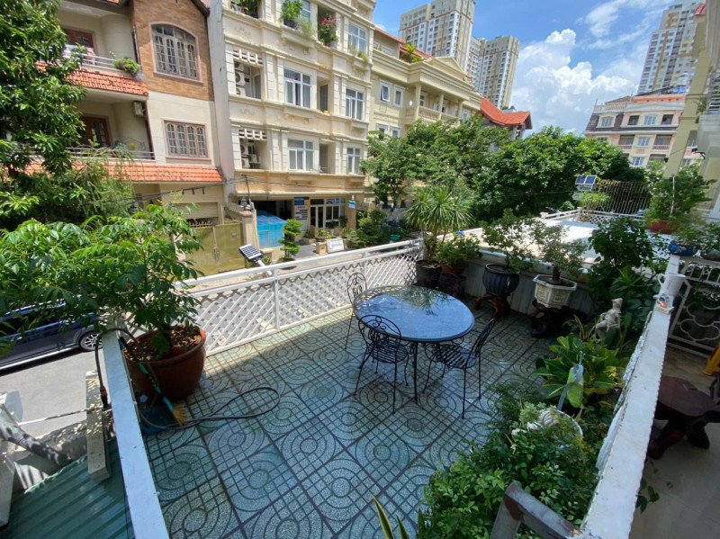 Sophisticated 3BR Apartment for Comfortable Living