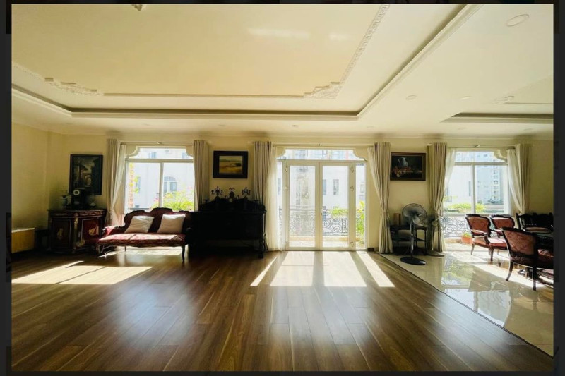 Penhouse Bright & Airy 3-Bedroom Apartment in Thao Dien