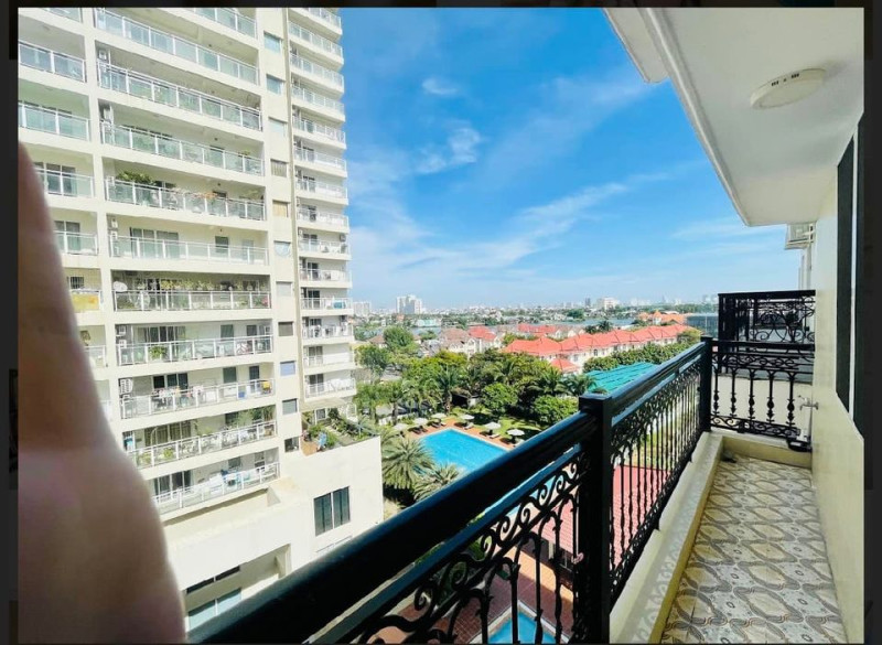 Penhouse Bright & Airy 3-Bedroom Apartment in Thao Dien