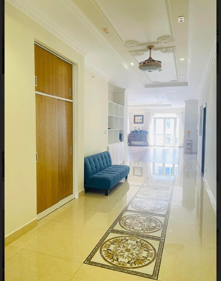 Penhouse Bright & Airy 3-Bedroom Apartment in Thao Dien