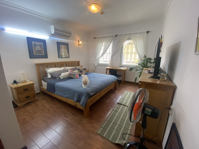 Sunny 3BR Apartment with a Cozy Feel