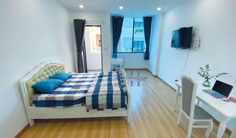 A Simple Space Full of Charm