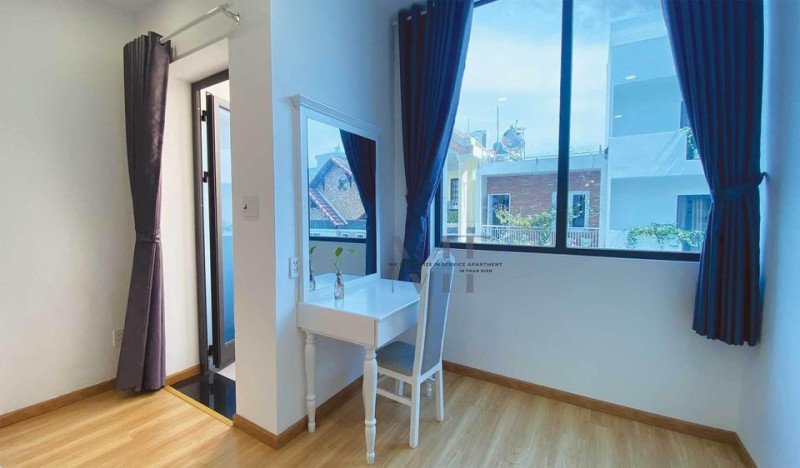 A Simple Space Full of Charm