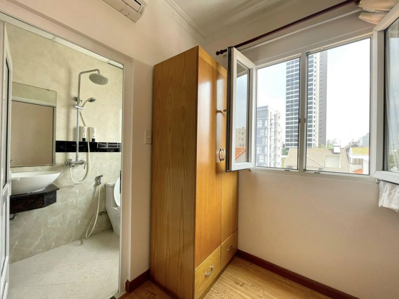 Fresh Living Studio near Riverside Area