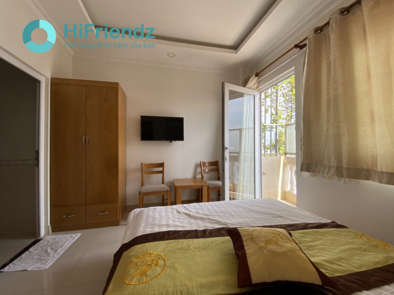 Fresh Living Studio near Riverside Area