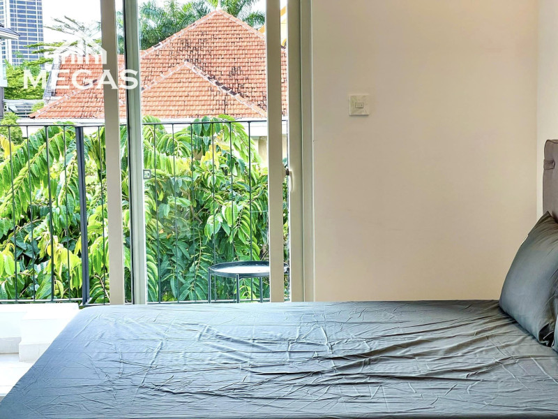 Peaceful Living with a Modern Touch