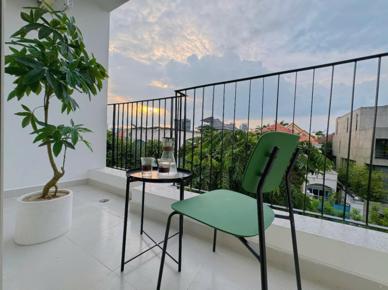 Peaceful Living with a Modern Touch