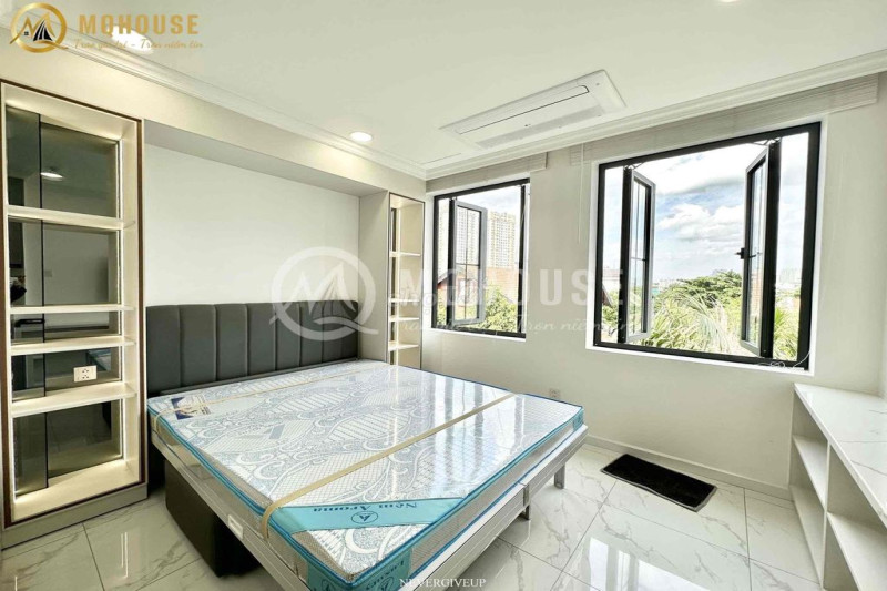 A Cozy Home Tucked in Thao Dien