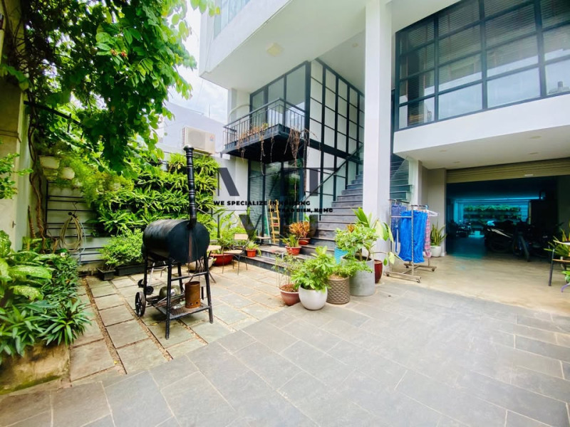 Private Yard -Studio Space in Thao Dien