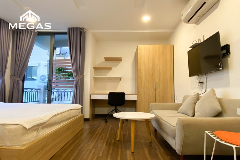 Studio Apartment Close to International Cafés