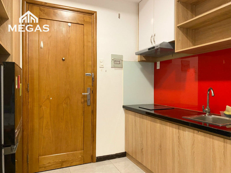 Studio Apartment Close to International Cafés