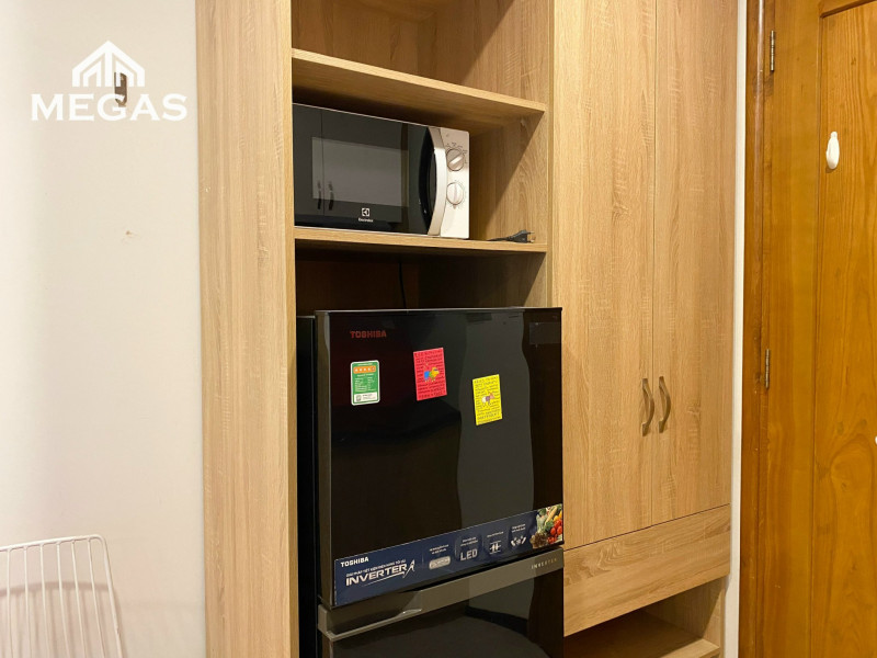 Studio Apartment Close to International Cafés